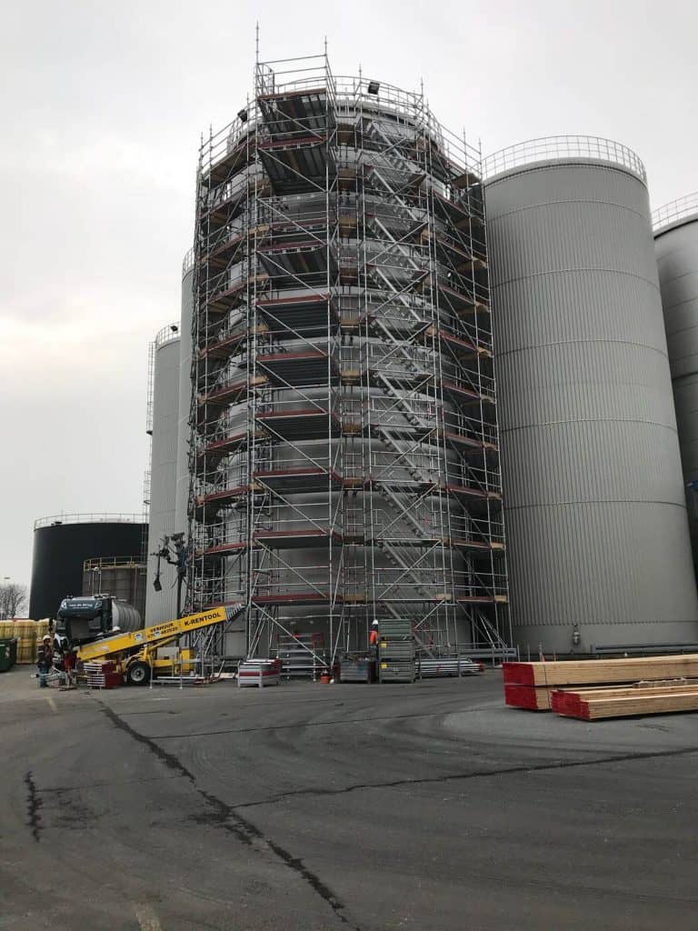 Insulating storage tanks – Amsterdam